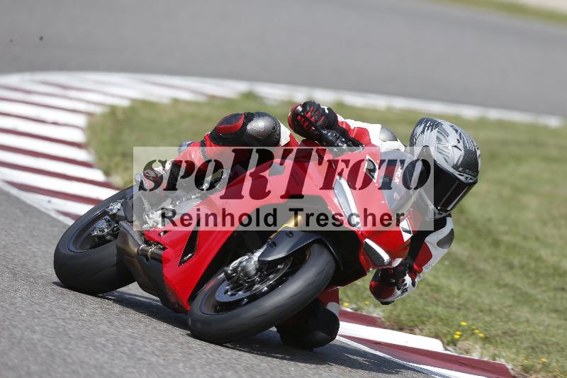 /49 26.08.2025 Cornu Master School ADR/rot-rouge/27